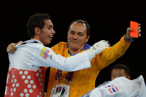 ÁLVARO VIDAL ENTRADOR TAEKWONDO (2).jpg