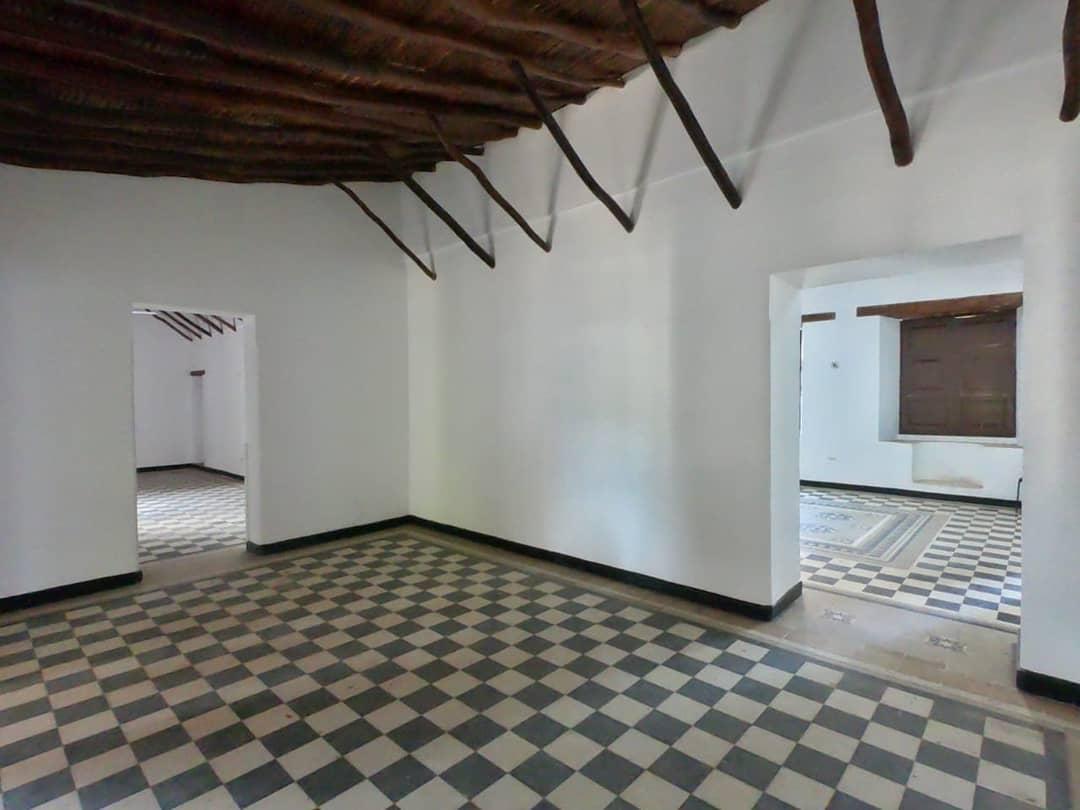 ACADEMIA DE HISTORIA 2.jpg